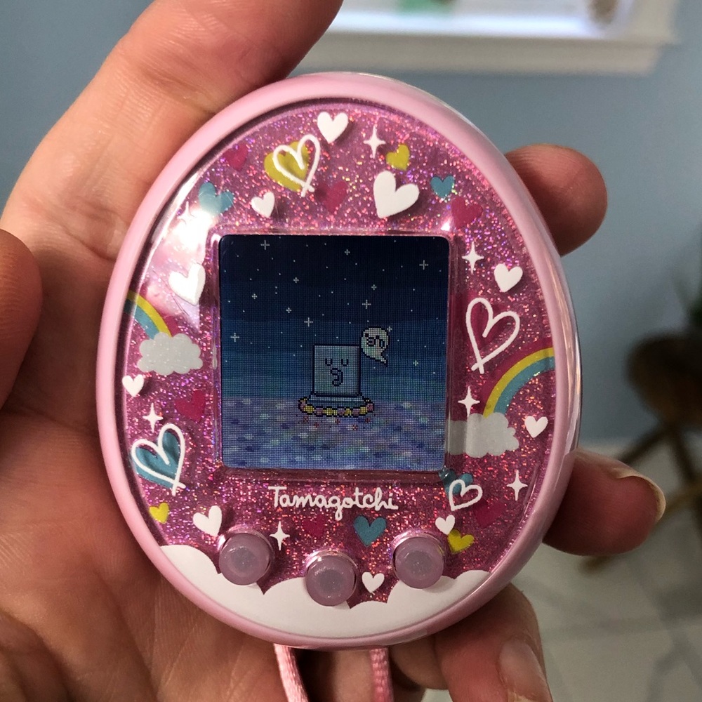 Tamagotchi ON Fairy Pink